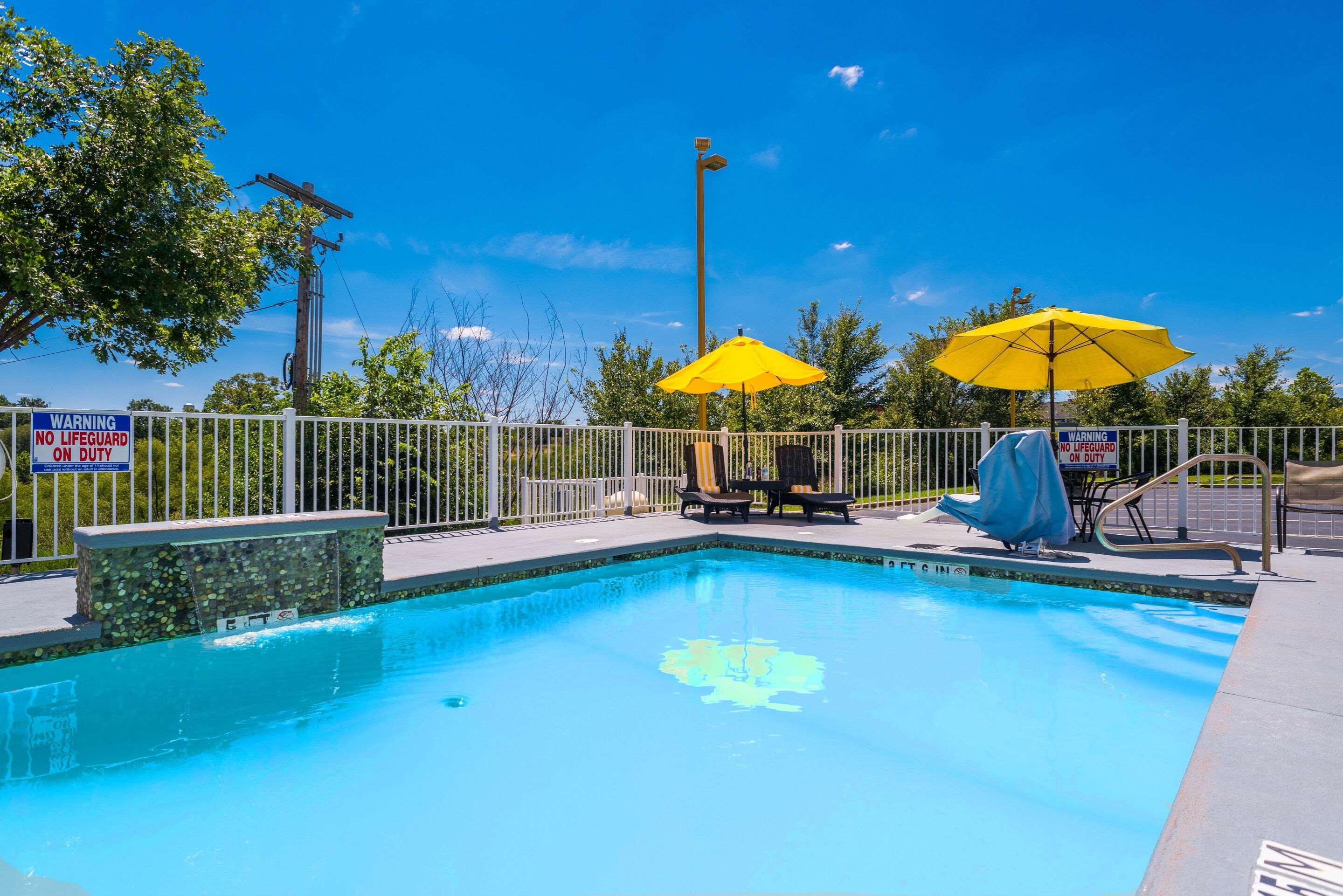סנט רוברט Studio Z, Ascend Hotel Collection מראה חיצוני תמונה